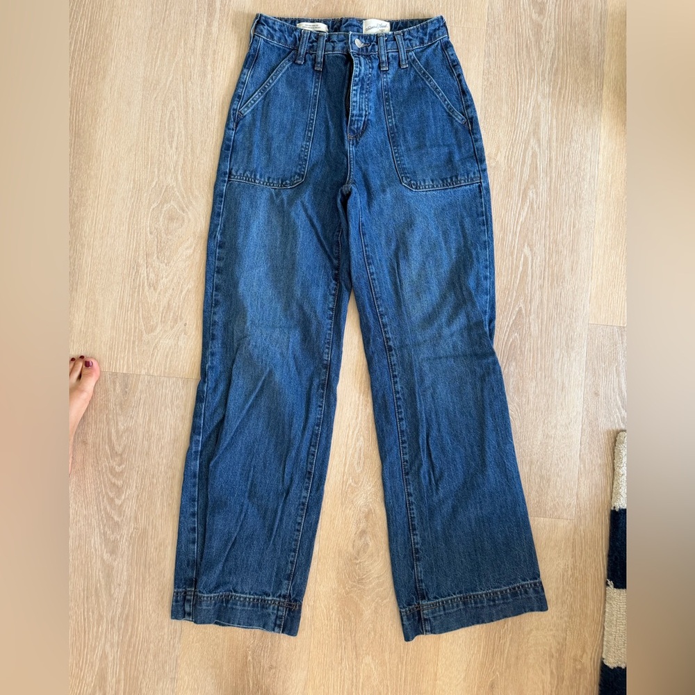 Universal Thread Relaxed High Rise Wide Leg Dark Blue Jeans 2R